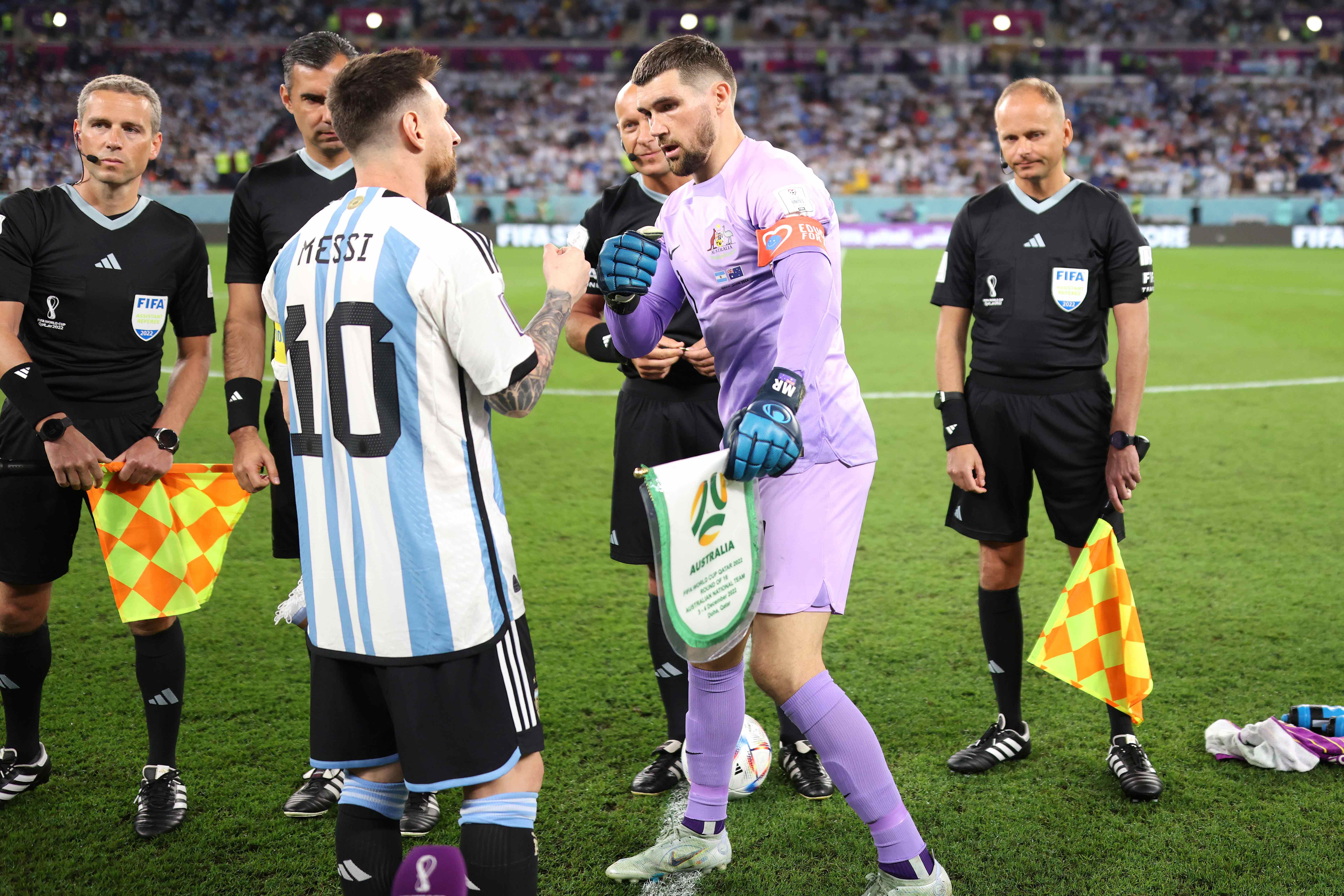 maty-ryan-lionel-messi.jpg