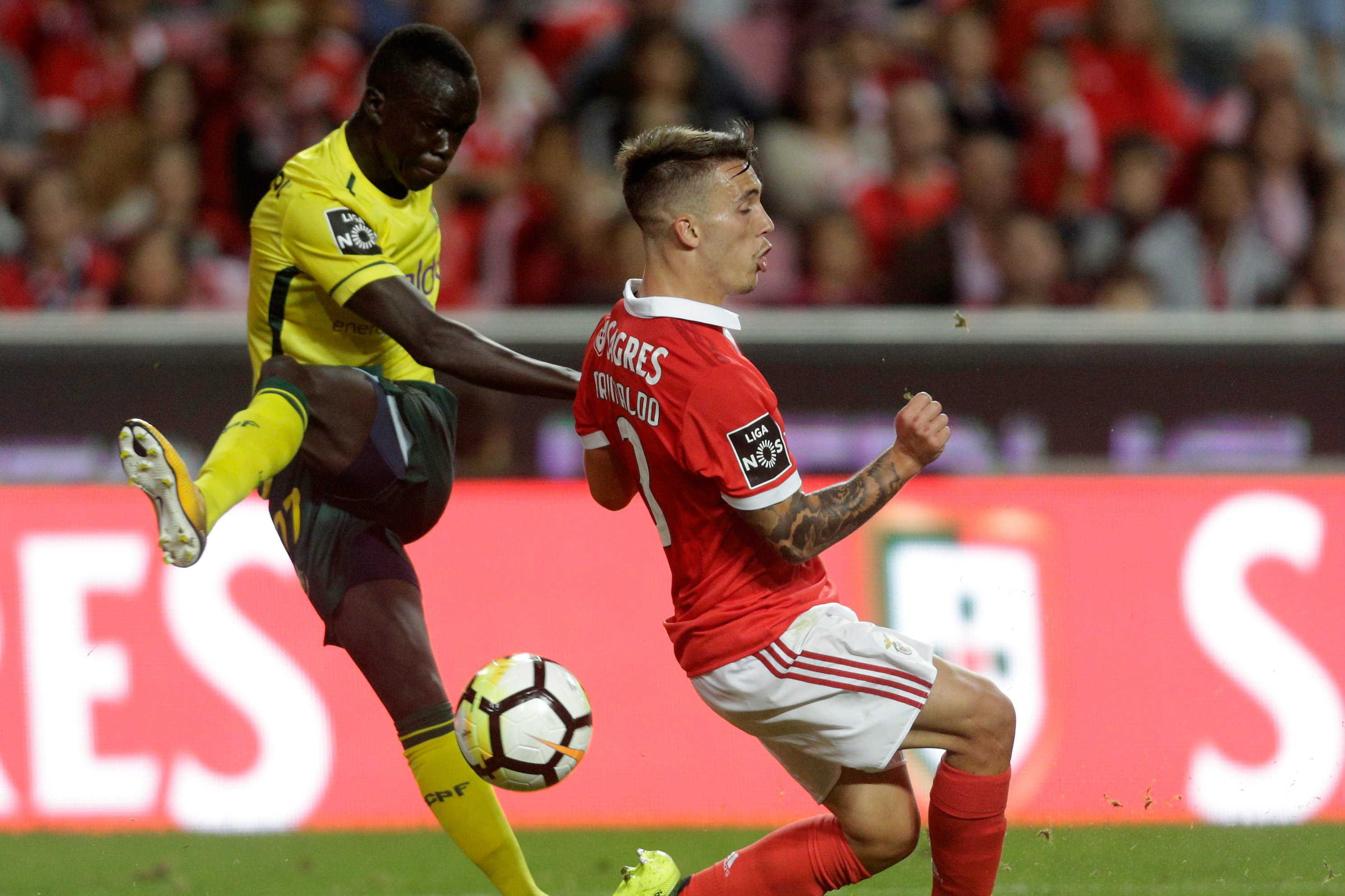 Awer Mabil in action for Pacos de Ferreira.
