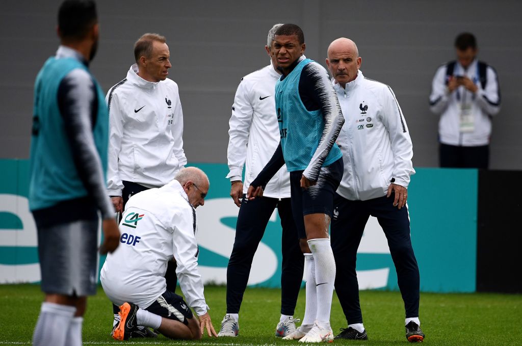Kylian Mbappe injured in France training