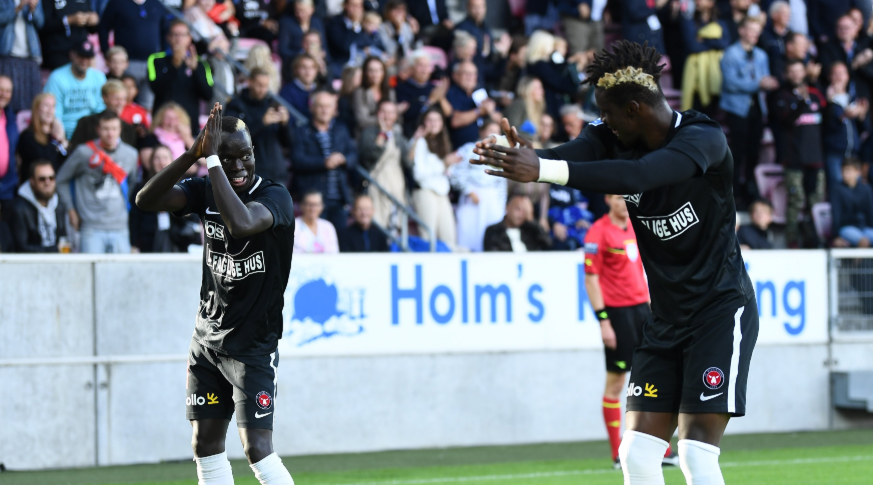 Mabil's contribution sent FC Midtylland top of the Danish Superliga