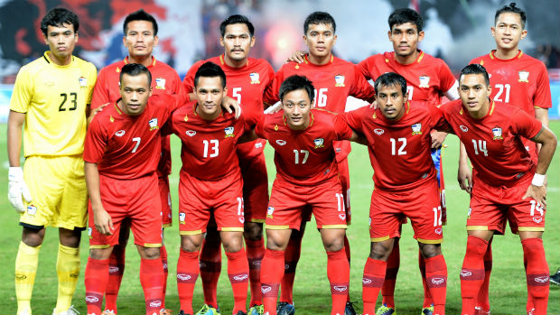 Thailand pose for a team photo prior to a 2014 Asian Cup Qualifier against Lebanon.