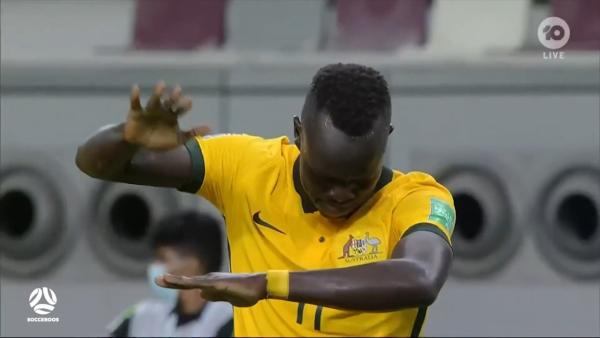 GOAL: Awer Mabil opens the scoring for Australia | FIFA World Cup 2022 Qualifiers