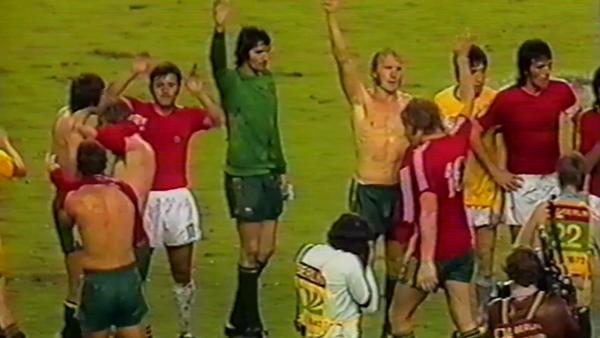 Highlights: Socceroos earn first ever FIFA World Cup point v Chile in 1974