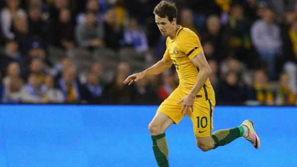 Robbie Kruse on the ball for the Caltex Socceroos during a June friendly against Greece.
