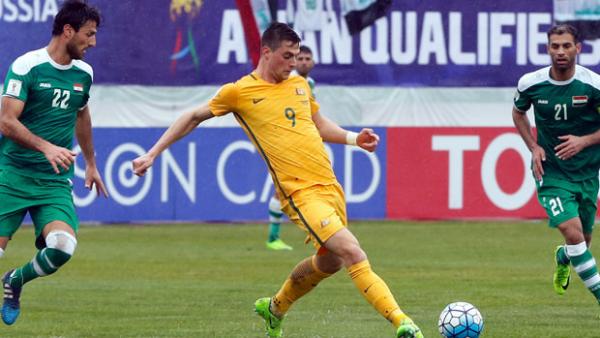 Tomi Juric on the ball during Australia's 1-1 draw with Iraq.