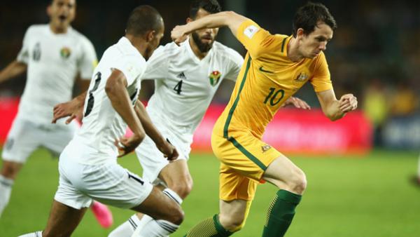 Robbie Kruse in action in a World Cup Qualifier against Jordan.
